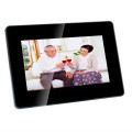 7" LCD Digital Photo Frame with Glossy Finish
