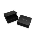 MEDIUM   MATTE BLACK MAGNETIC GIFT BOX