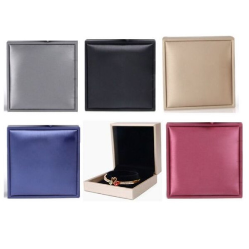 Bracelet box