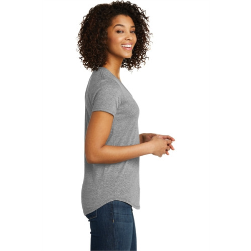 District Women's Fitted Very Important Tee Scoop Neck.