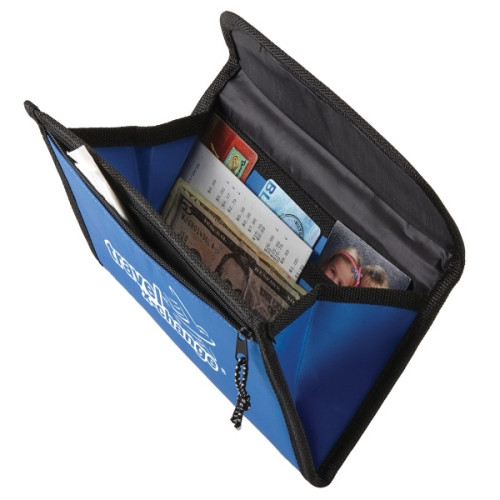 Magnetic Travel Case