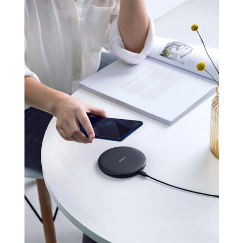 Anker® PowerWave Pad 10W Wireless Charger