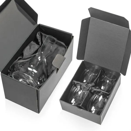 Woodbury Carafe & Hogarth Stemless Wine