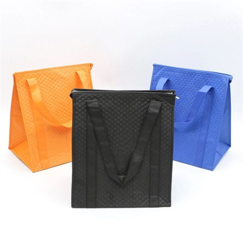 Insulated Lunch-style Tote with Side Pocket
