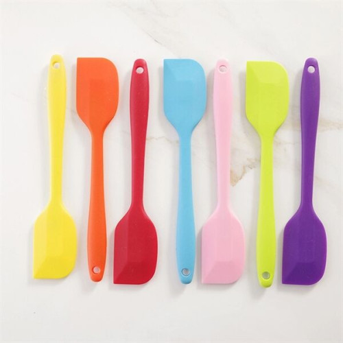 KITCHEN BAKING SILICONE SPATULA