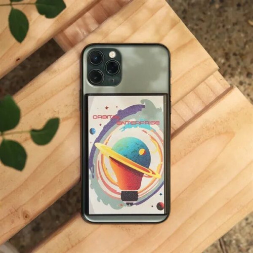 The Slim Wireless Power Bank