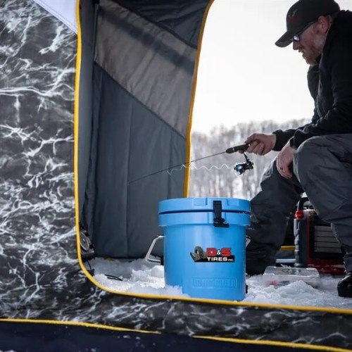 MAMMOTH®  LIVE BAIT BUCKET