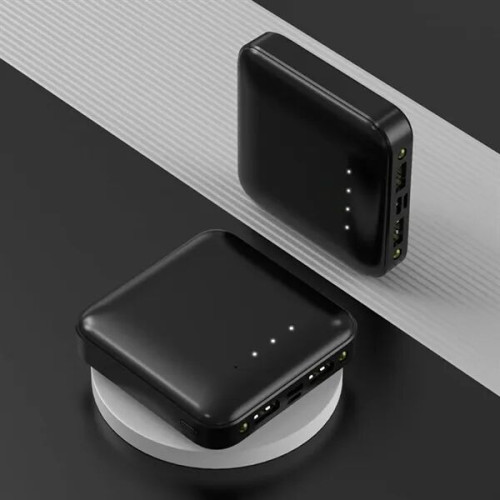 10000mAh Continental Puck-shaped power bank