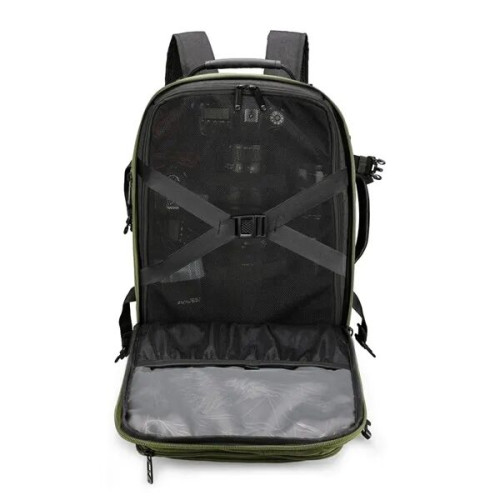 SwissDigital® BERG PRO USB Charging Port Camera Backpack