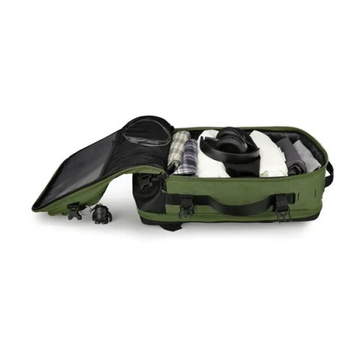 SwissDigital® BERG PRO USB Charging Port Camera Backpack