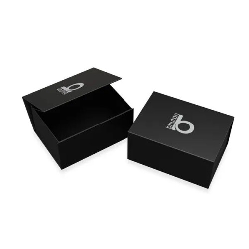 SMALL   MATTE BLACK MAGNETIC GIFT BOX