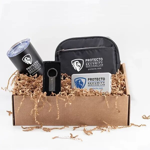 EVERYDAY ESSENTIALS KIT Gift Set