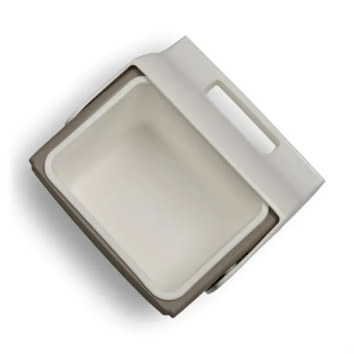 4 QT IGLOO® USA-Made Playmate Mini Hard Cooler