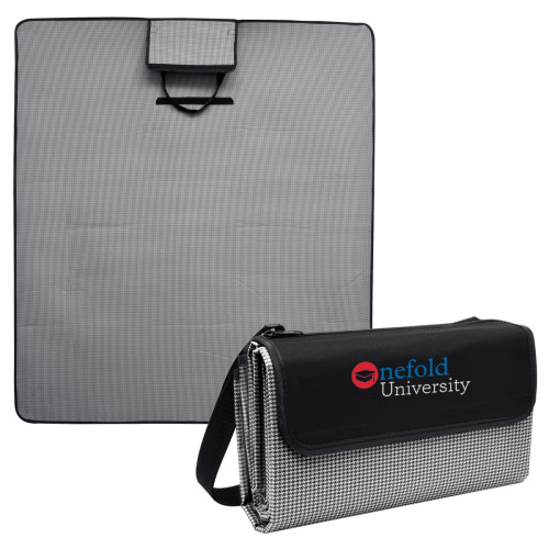 Hunter Houndstooth Roll-Up Picnic Blanket